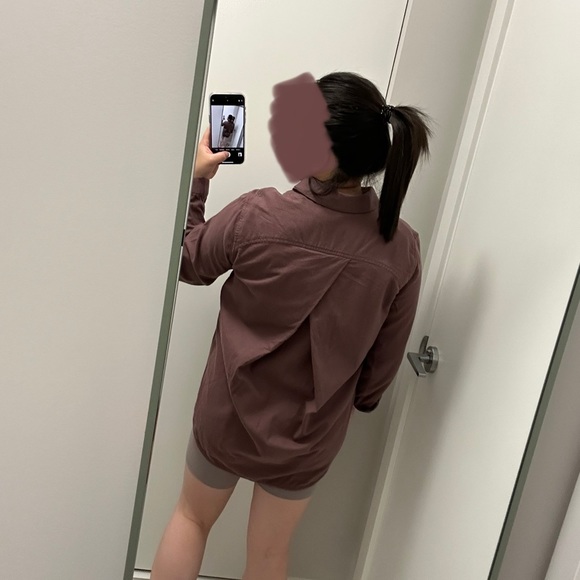 Lululemon Button Shirt with Pleated Back - Picture 4 of 4